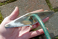 The blades of most diamond hoes are about six inches wide and quite narrow, making them very light and manuverable.